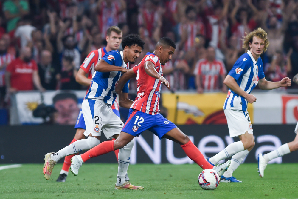 半场战报：沃尔夫斯堡2-0柏林联合，阿穆拉1射1传，维默尔破门（半场速报：沃尔夫斯堡2比0领先柏林联合，阿穆拉传射建功，维默尔收获进球）