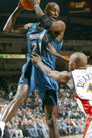 捷克主帅：普罗沃德因伤缺席，查卢佩克和马尔科维奇情况待定（捷克主帅：普罗沃德伤缺，查卢佩克与马尔科维奇待评估）