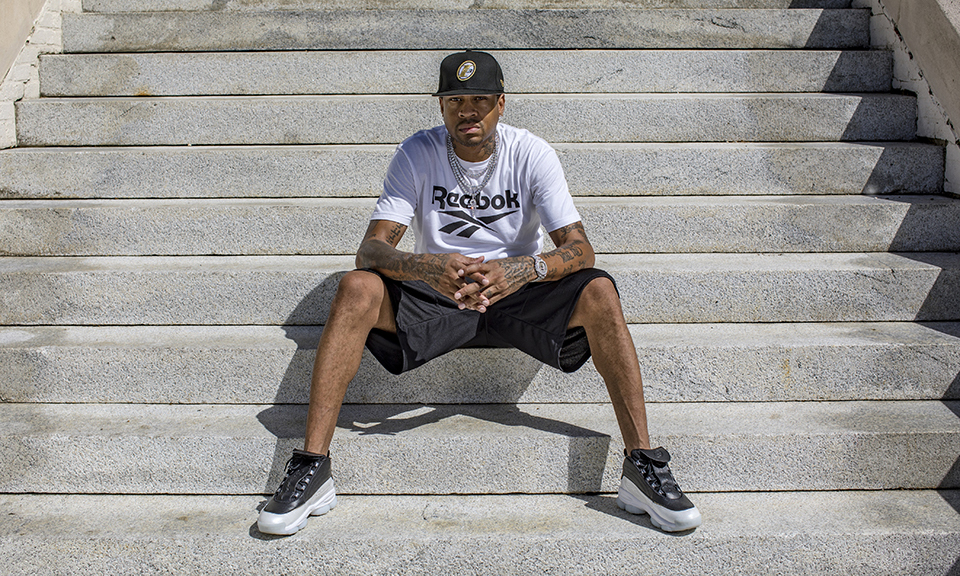 沙特变了：从为C罗本泽马豪掷千金，到对萨拉赫精打细算？（沙特转向：曾为C罗、本泽马挥金如土，如今对萨拉赫却谨慎报价？）