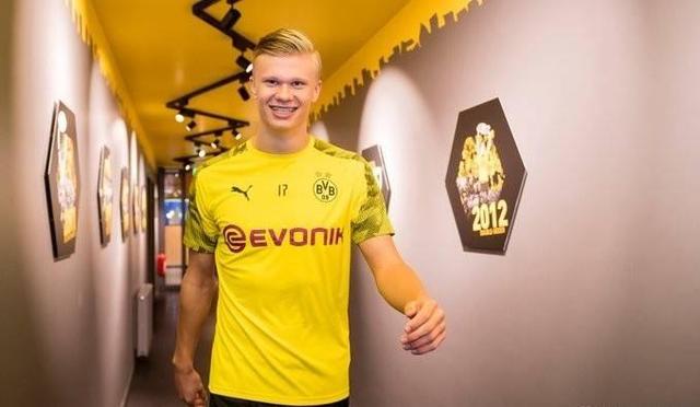 官方：26年1月起，德甲、德乙球场内将显示实际补时时长（德甲、德乙将于2026年1月起在场内公布实际补时时长）