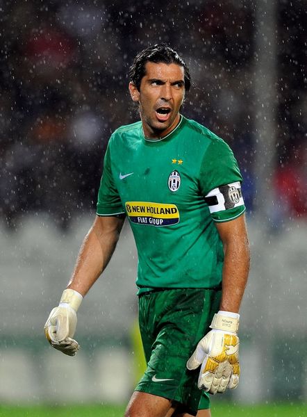 即将迎来执教尤文首秀，斯帕莱蒂生涯意甲执教559场获胜288场（尤文执教首秀在即，斯帕莱蒂意甲生涯559场288胜）