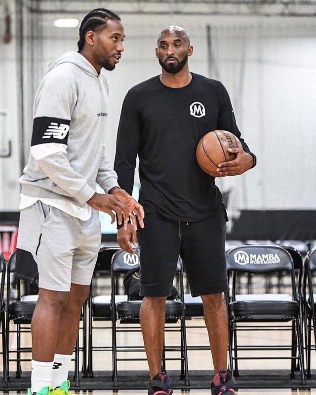 哈兰德速度冲垮整条防线（哈兰德飞速撕裂整条防线）