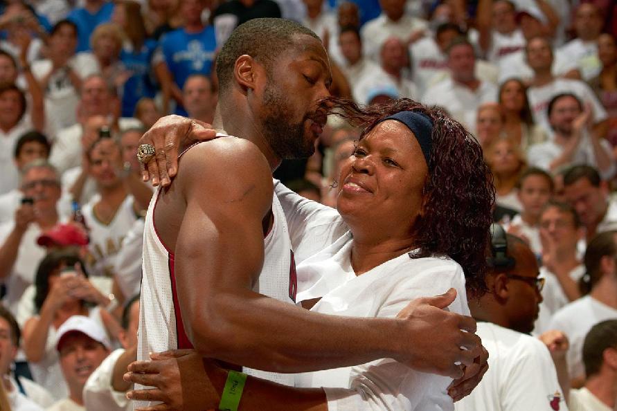 德拉富恩特：莫拉塔对西班牙很重要，国家队大门永远为他敞开（德拉富恩特：莫拉塔是西班牙关键球员，国家队随时向他敞开大门）